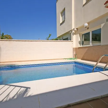 Jacuzzi & Pool Holiday home